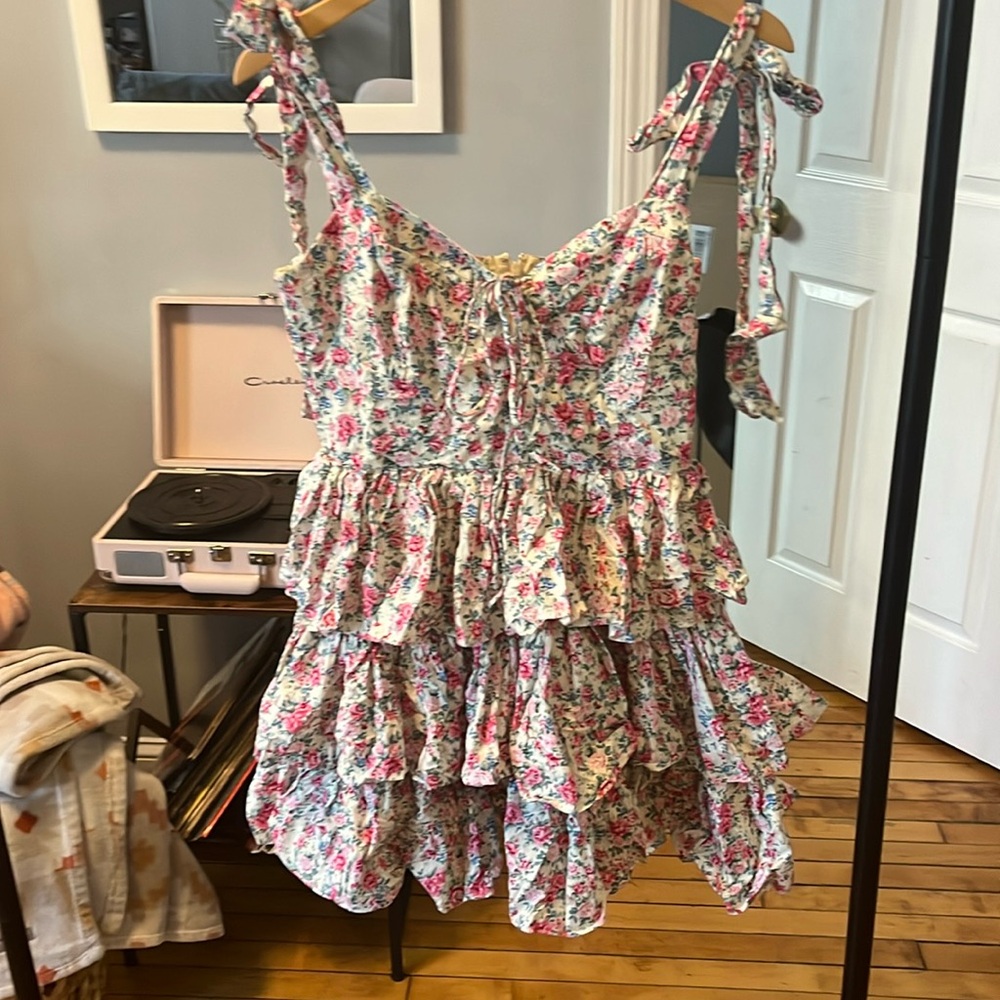 Mable size large floral ruffles dress